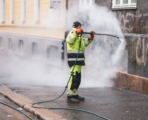 How To Safely Remove Graffiti